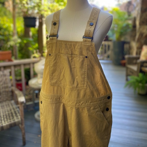 Patagonia Pants - Patagonia Women’s All Seasons Hemp Bib Overalls